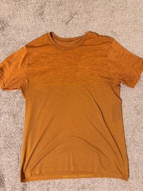lululemon athletica Men's metal vent tech t shirt
